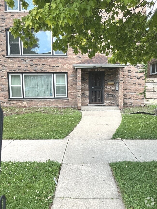 Building Photo - 82 Luella Ave