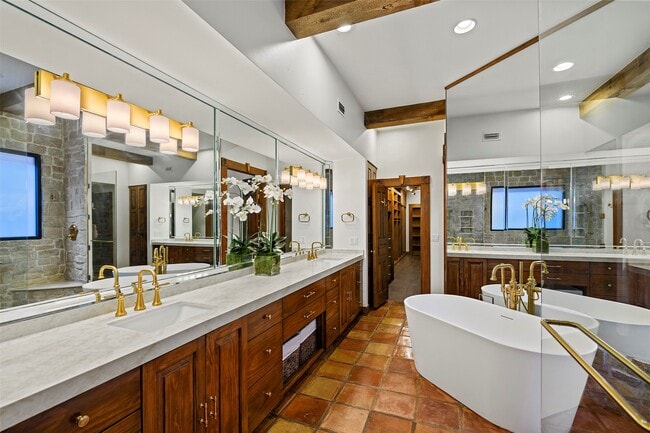 Foto del edificio - 9611 Bayou Brook St