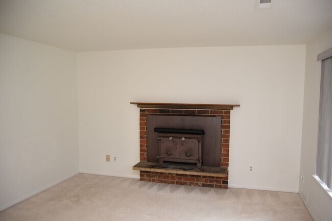Foto del edificio - 3 Bedroom 1 Bath University Place Rambler on Quiet Cul De Sac