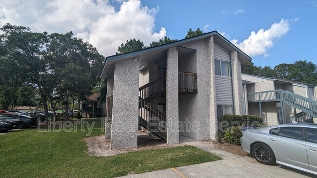 Foto del edificio - 910 Brett Dr