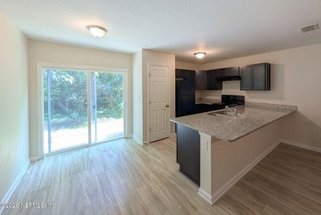 Building Photo - 6869 Lake Mist Ln