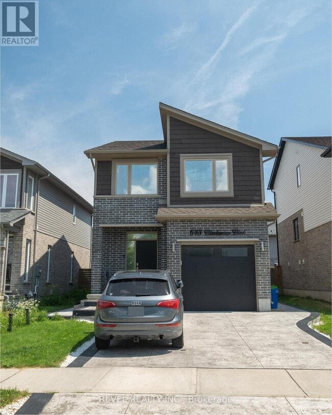 Building Photo - 643 Blackacres Blvd