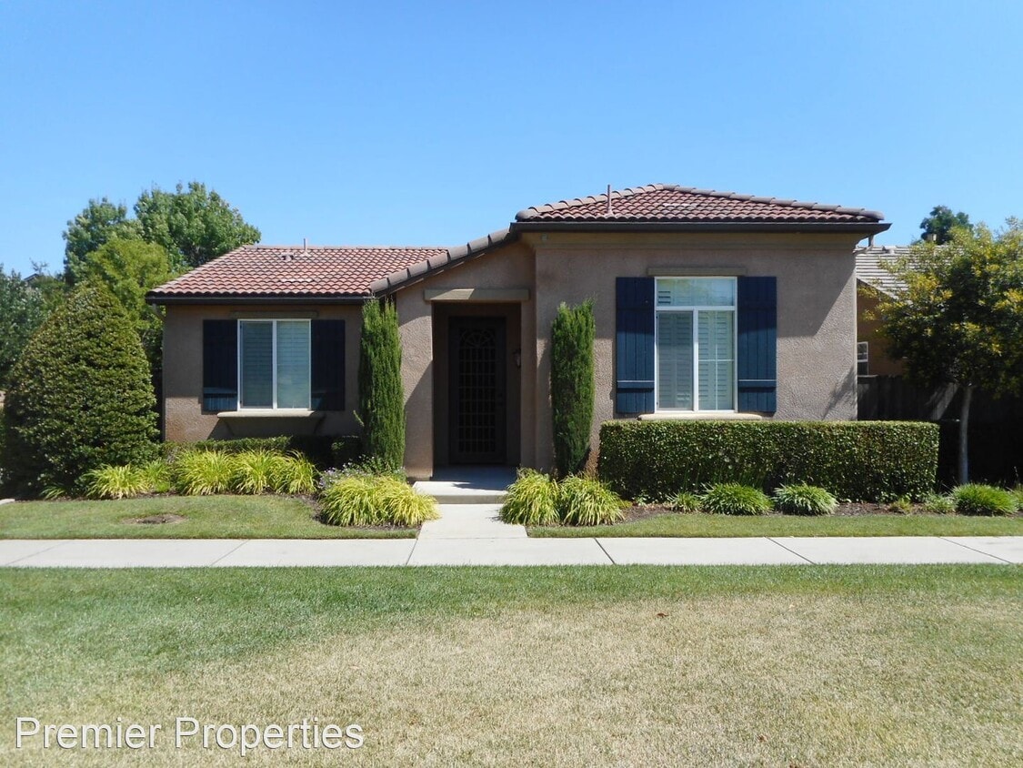 3 br, 2 bath House 3992 N Heritage Ln House for Rent in Clovis, CA