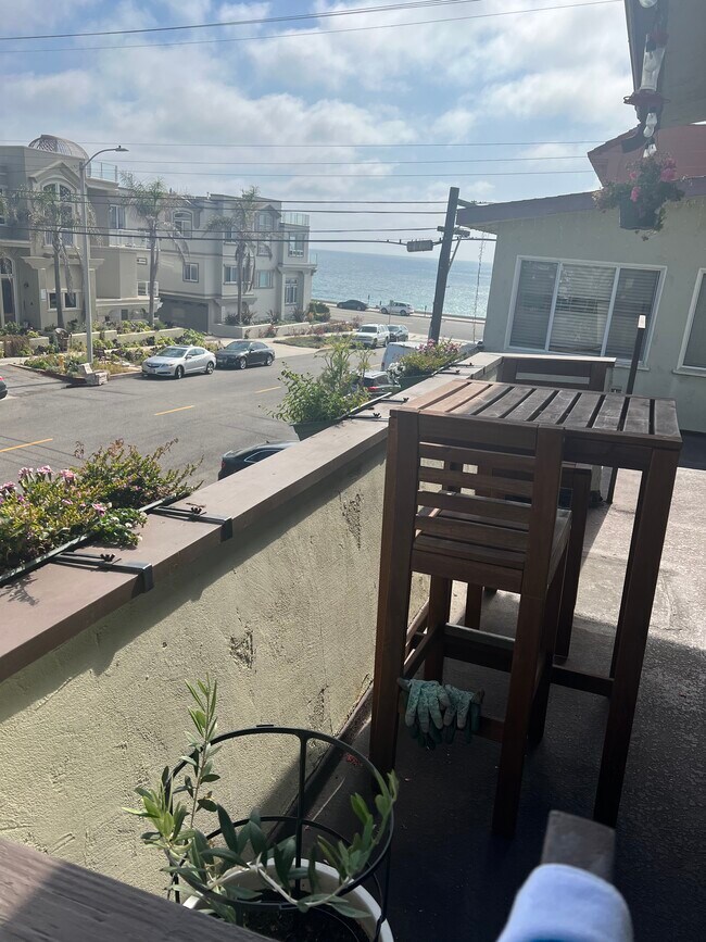 1511 S Catalina Ave, Redondo Beach, CA 90277 Apartments in Redondo