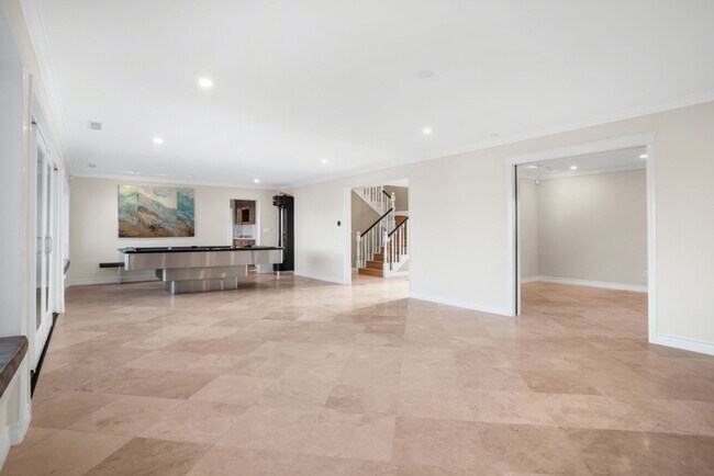 Building Photo - PRIVATE AND TRANQUIL COMPLETELY RENOVATED ...