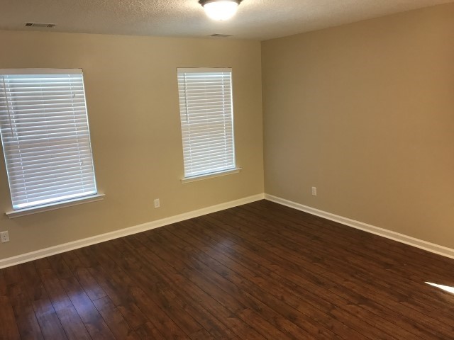 Building Photo - 501 Dresler Road