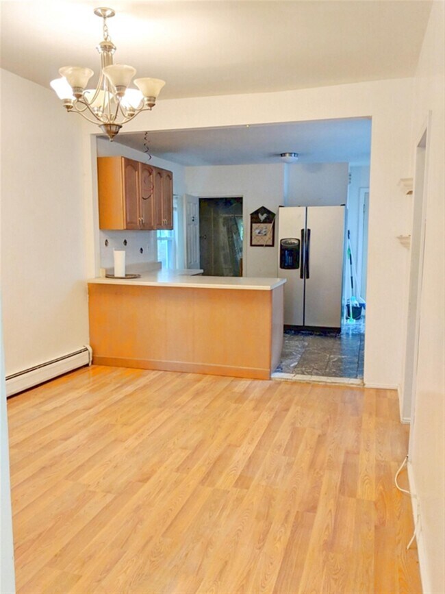Foto del edificio - 741 Somerville Ave