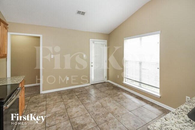 Foto del edificio - 5630 Casey Ln