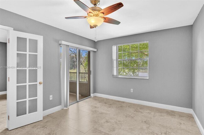Building Photo - 2820 N Oakland Forest Dr
