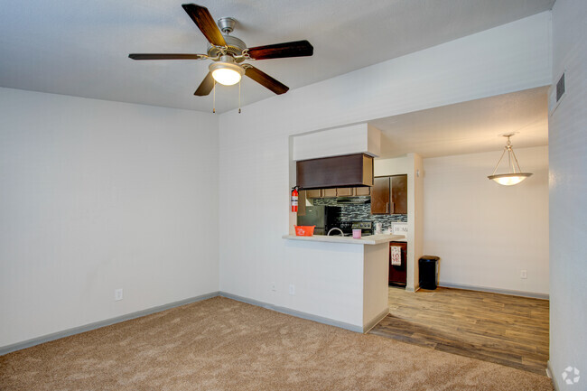 Interior Photo - Vista at Westchase