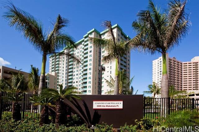 Building Photo - 3900 Ala Makahala Pl