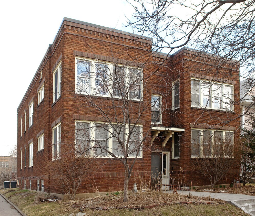 Primary Photo - 1725 Laurel Ave