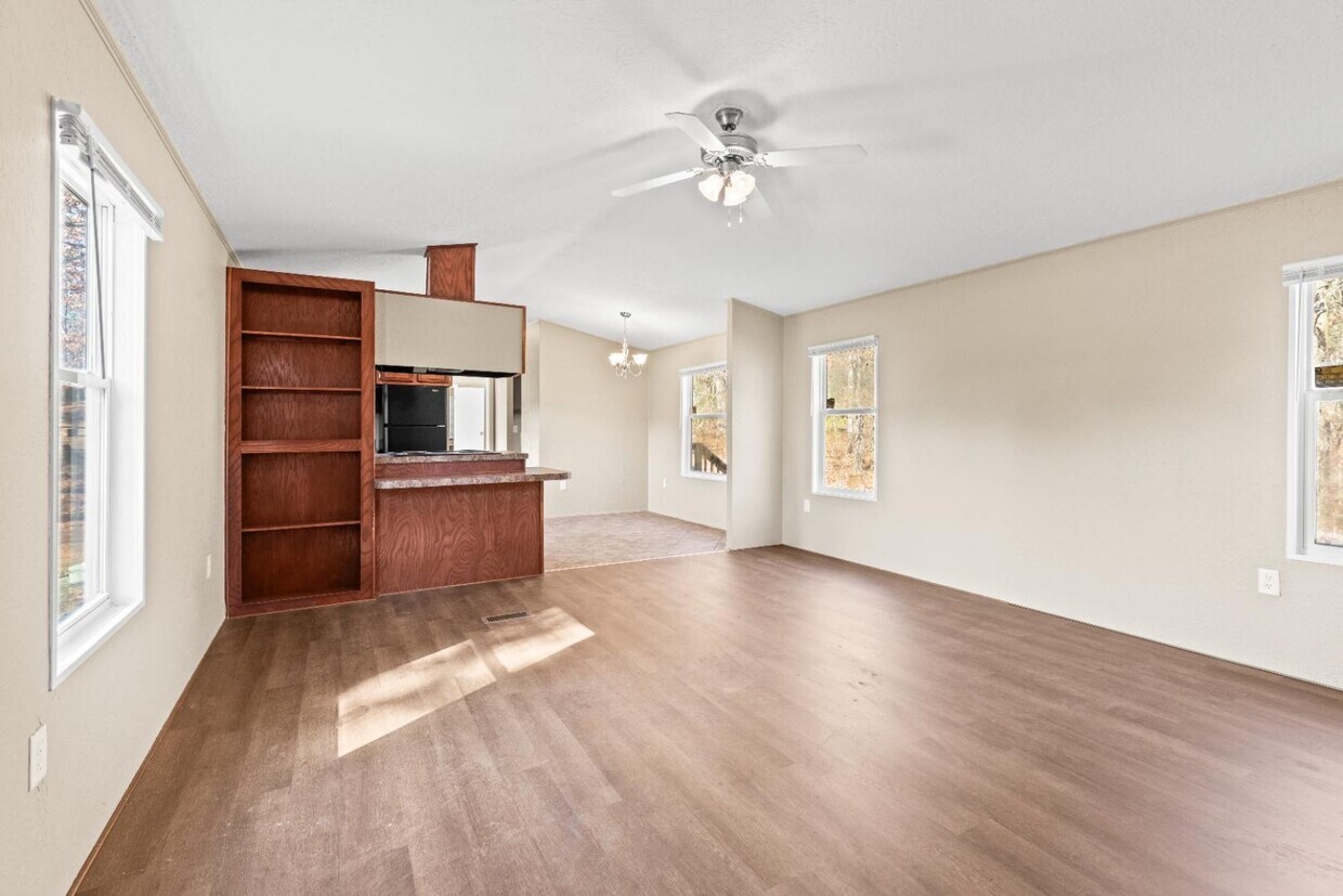 Foto principal - 15630 Country Walk Dr
