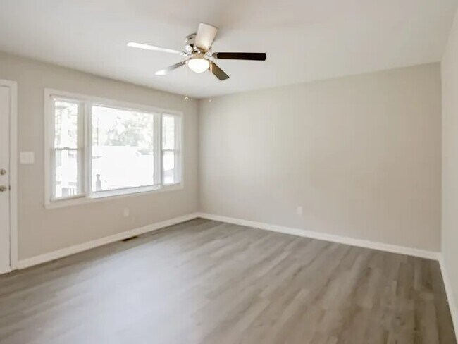 Foto del edificio - 414 Barclay Ave