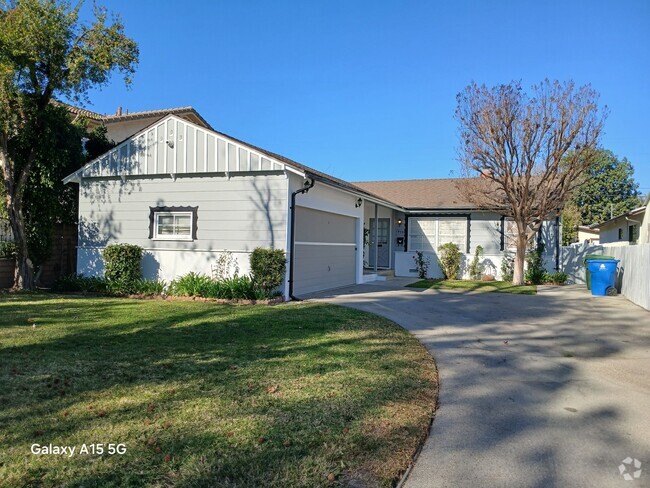 Building Photo - 14739 Otsego St