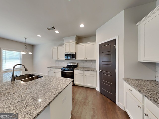 Building Photo - 1672 Lapland Dr