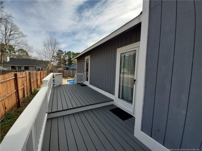 Building Photo - 6786 Candlewood Dr