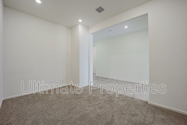 Foto del edificio - 25172 N 106th Dr