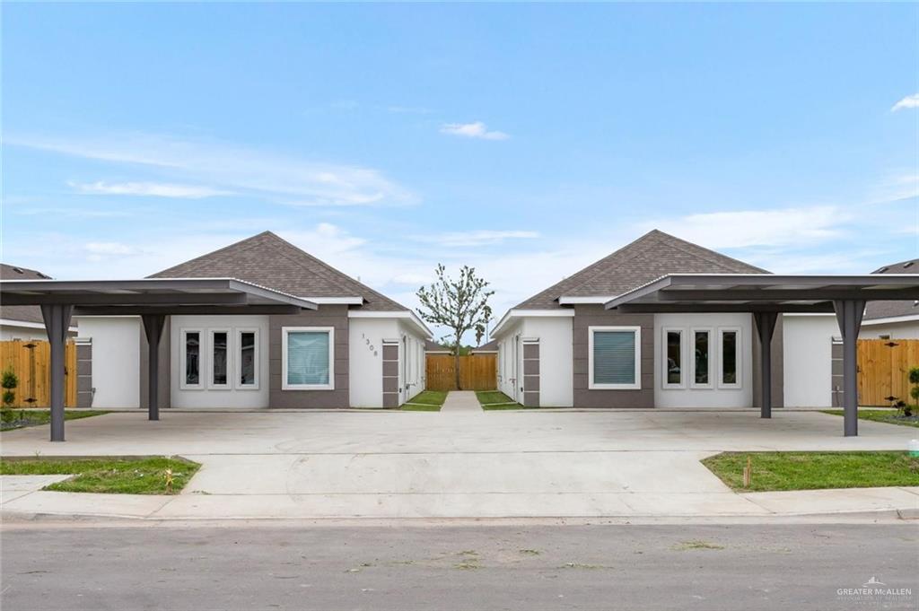 1404 S Yankton St Unit 4, Palmhurst, TX 78573 Room for Rent in