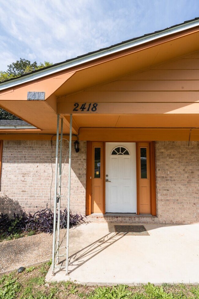 Foto del edificio - 2/1 Duplex in the NW off of Hartsfield Road
