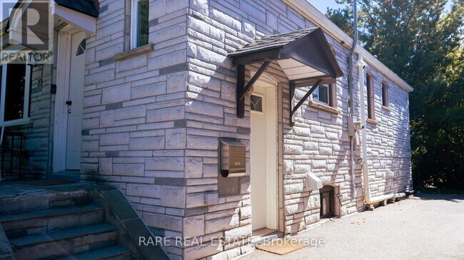 Photo du bâtiment - 33 Juliet Crescent