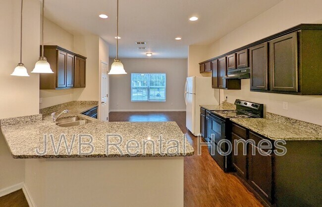 Foto del edificio - 4781 Cinnamon Fern Dr