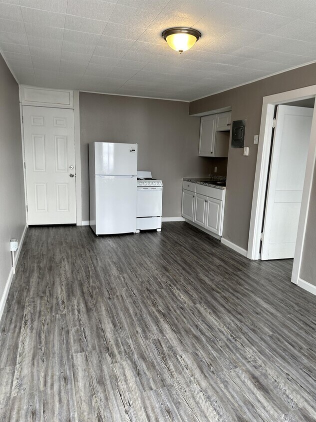 210 N Cascade St Unit 7, Fergus Falls, MN 56537 Room for Rent in Fergus Falls, MN