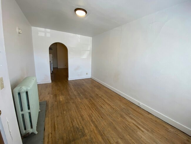 Building Photo - 609 St Joseph St