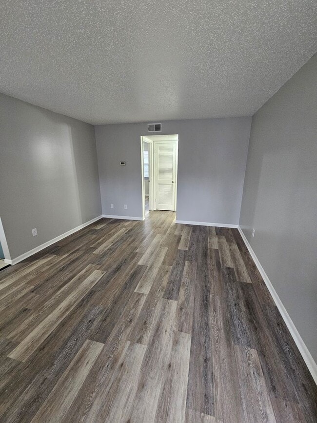 Photo - Renovated upstairs 1 Bedroom 1 Bath appartment available NOW! Apartment