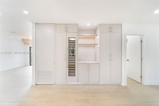 Foto del edificio - 555 NE 52nd Terrace