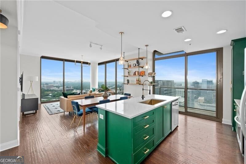Foto principal - 270 17th UNIT 3602 St