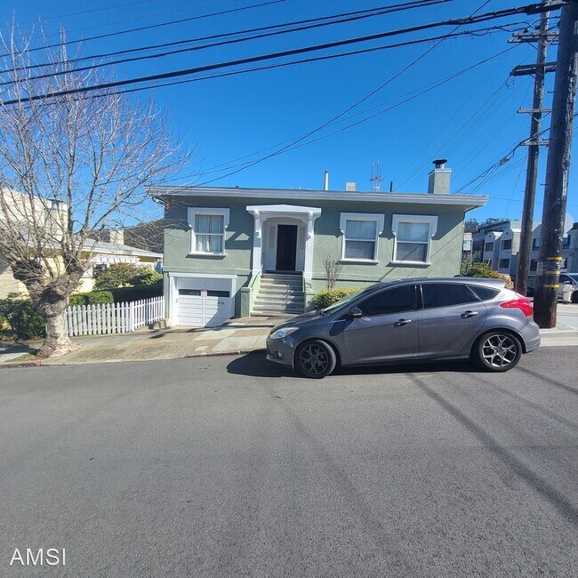 Building Photo - 3 br, 1.5 bath House - 1698 10th Avenue