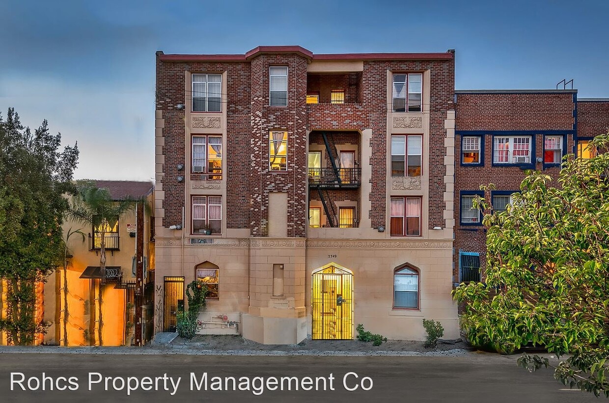 2749 San Marino St, Los Angeles, CA 90006 Apartment for