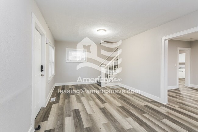 Building Photo - 2601 Westbrook Dr