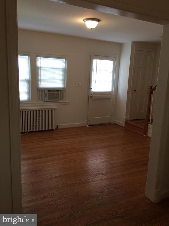 Foto del edificio - 1048 N Monroe St