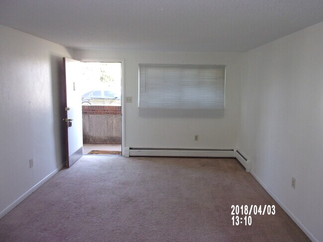 Foto del edificio - 5331 S Delaware St