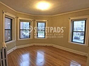 Building Photo - 17-19-19 Washington St
