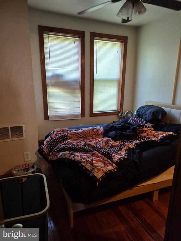 Foto del edificio - 1242 Greylock St