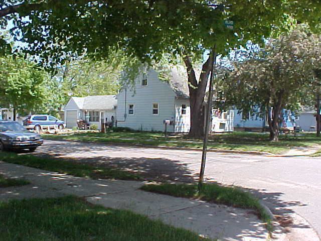 Primary Photo - 301 Cox Blvd