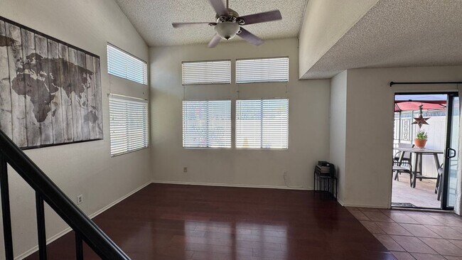 Foto del edificio - 8518 Salina St