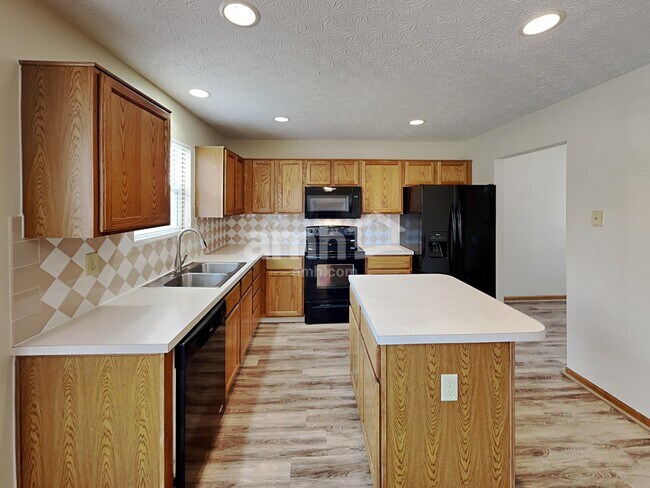Building Photo - 428 Barrington Ridge