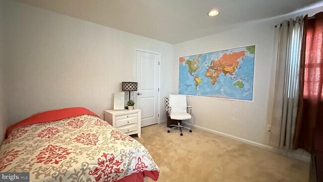 Foto del edificio - 5630 Country Farm Rd