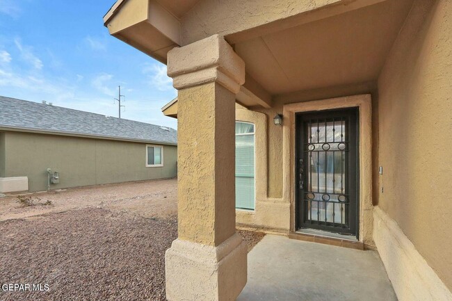 Building Photo - 14289 Desert Orchid Dr