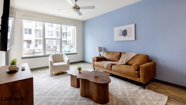 Building Photo - 3001 Crockett St