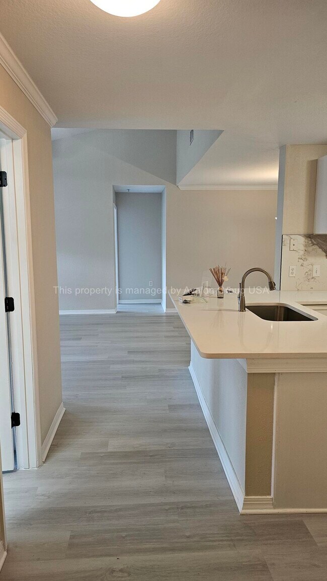 Building Photo - 7800 Point Meadows Dr