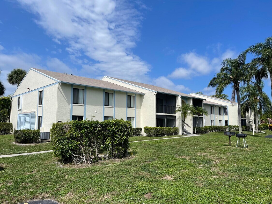 Foto principal - 1114 Green Pine Blvd