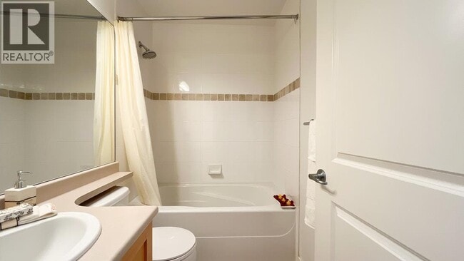 Photo du bâtiment - 312 7000 21 AVENUE