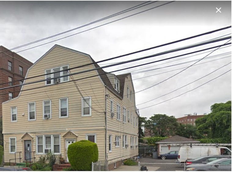 Apartment building - 94-25 222nd St