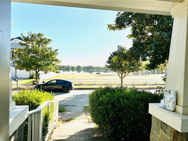 Building Photo - 10410 Cedar Lake Dr