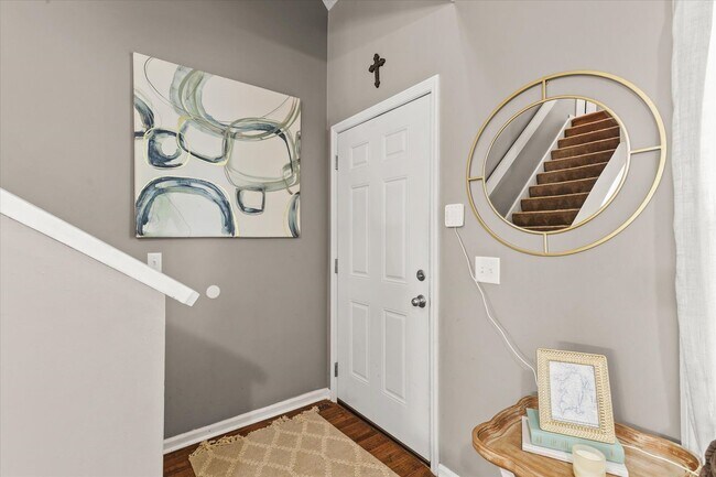 Building Photo - Cute 3 bedroom